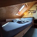 Apartman 13 Lou Veno *